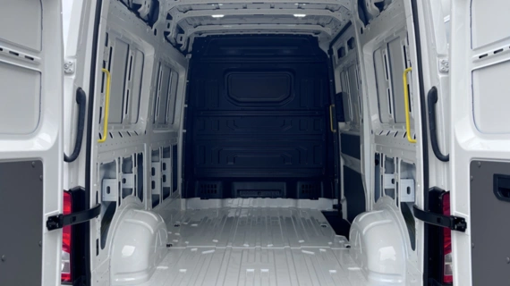 MAN TGE 3.140/L3H3/automaat en 2 schuifdeuren