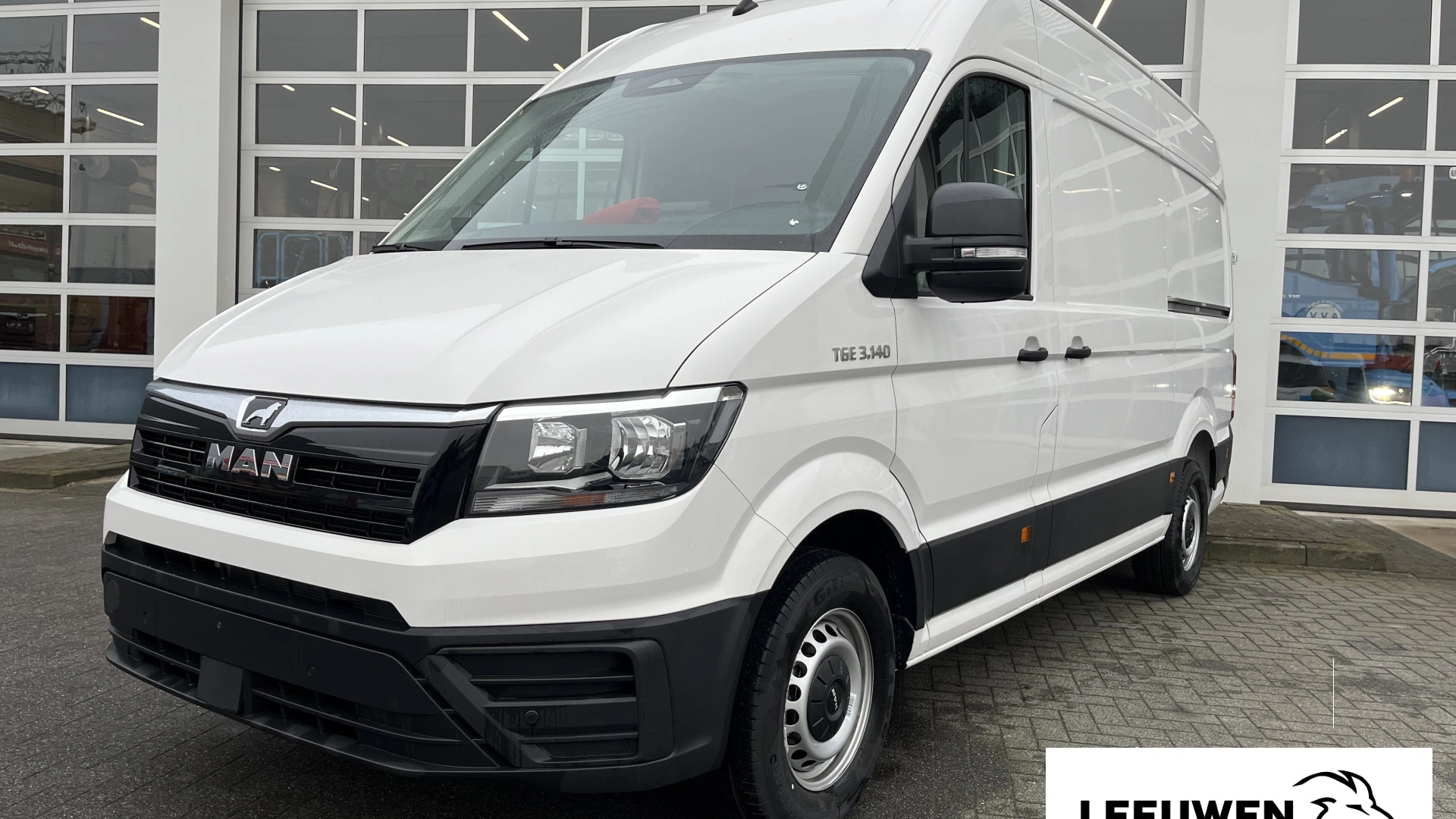 MAN TGE 3.140/L3H3/automaat en 2 schuifdeuren