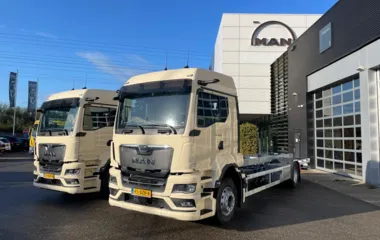 2x MAN TGS 18.360 4x2 LL CH