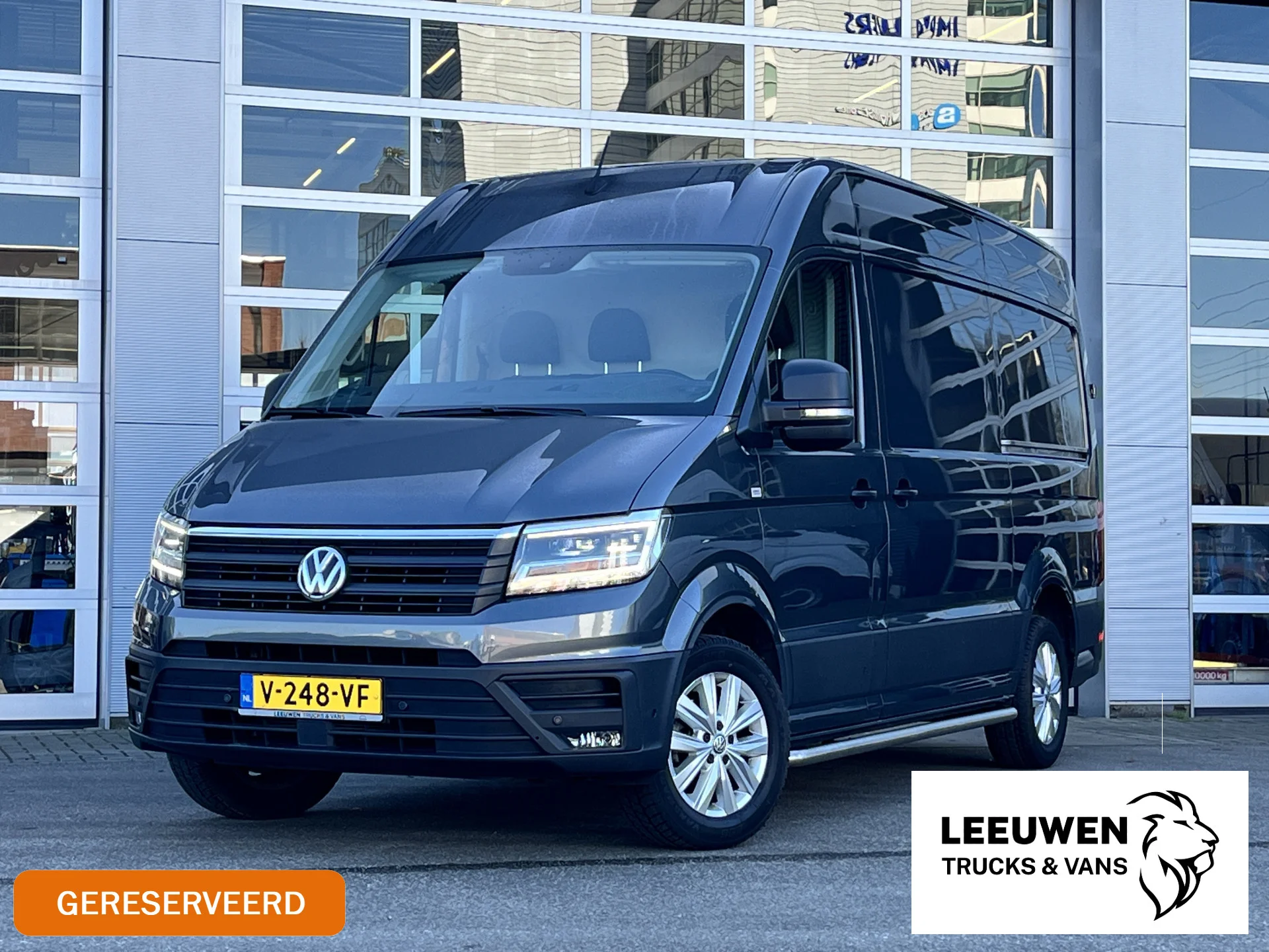 Volkswagen Crafter 35 2.0 TDI 177PK L3H3 Highline 8-Traps Automaat